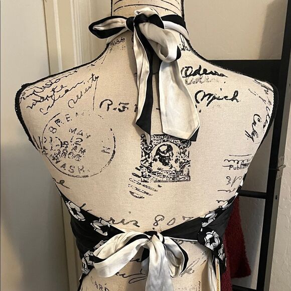 Bebe Y2K Black White Reversible Silk Blend Halter Top Event Party 00’s Club - Picture 9 of 12